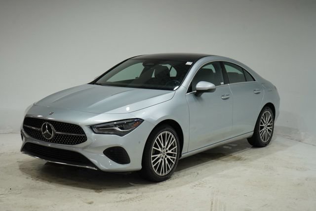 Used 2025 Mercedes-Benz CLA 250 image 3