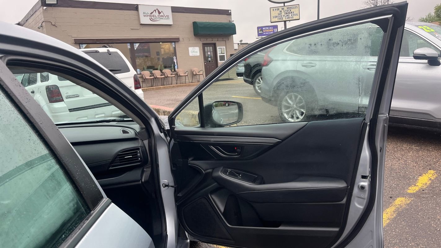 Used 2023 Subaru Legacy AWD/4WD image 11