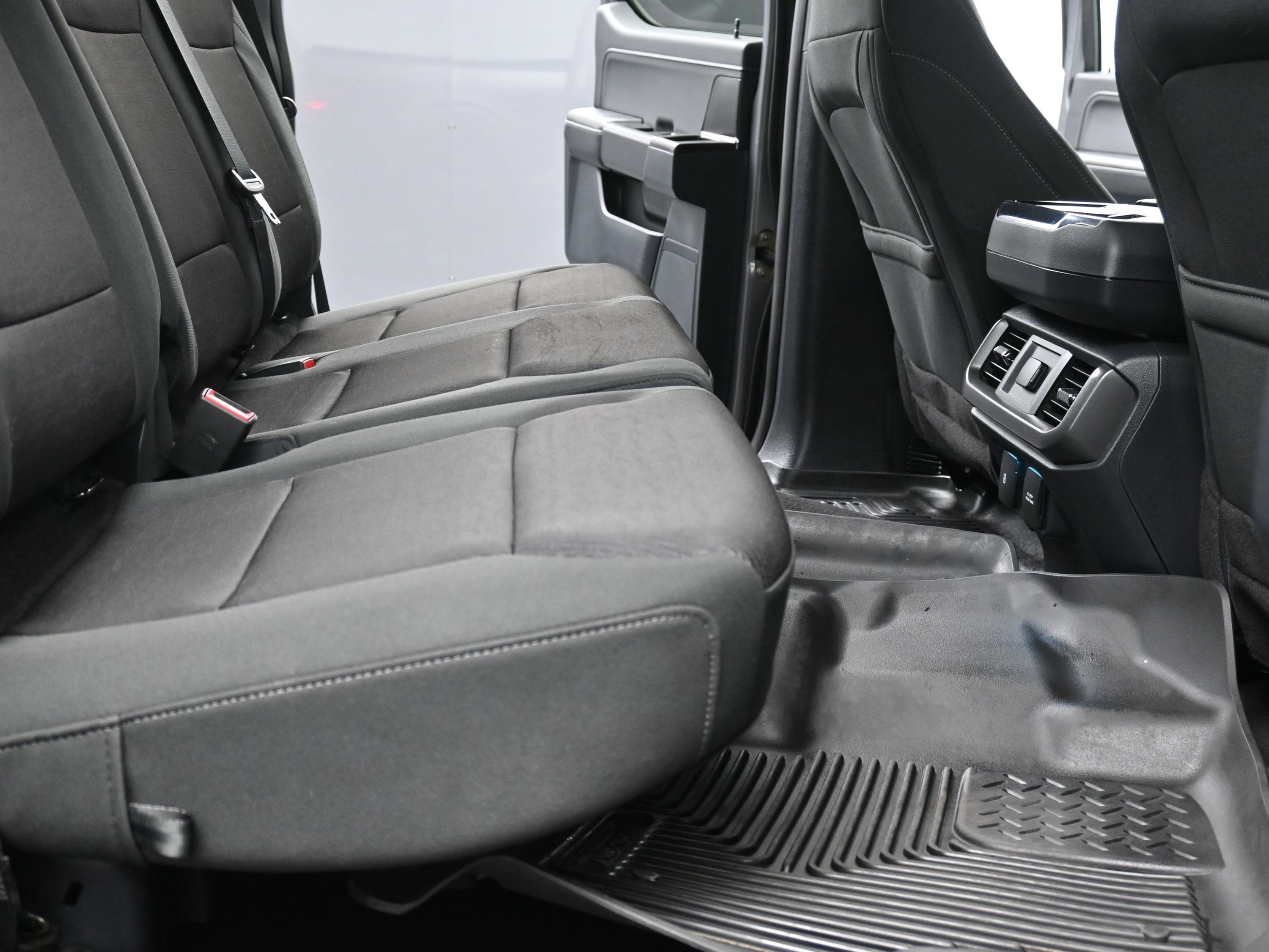 Used 2024 Ford F150 XLT w/ Equipment Group 302A MID image 26