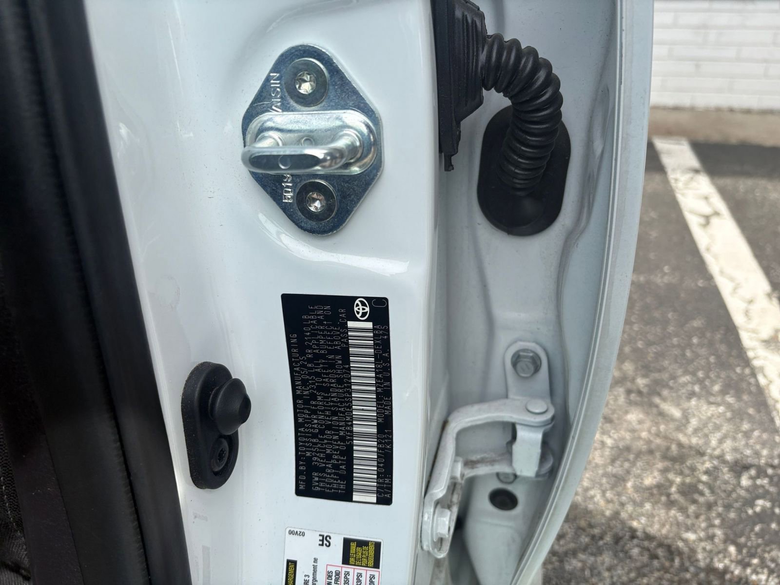 Used 2025 Toyota Corolla LE FWD image 27