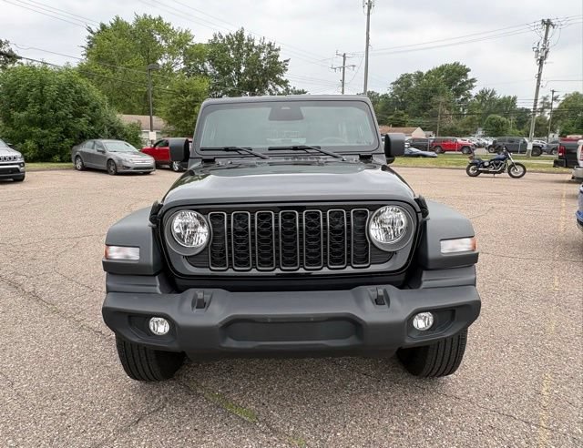 Used 2025 Jeep Wrangler Unlimited Sport AWD/4WD image 8