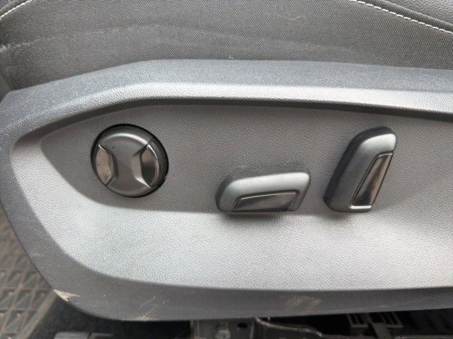 Used 2022 Volkswagen Taos SE image 11