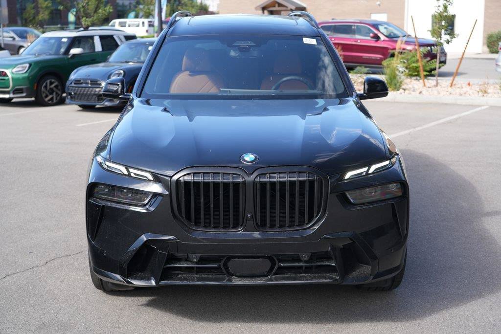 Used 2027 BMW X7 xDrive40i w/ M Sport Package AWD/4WD image 8