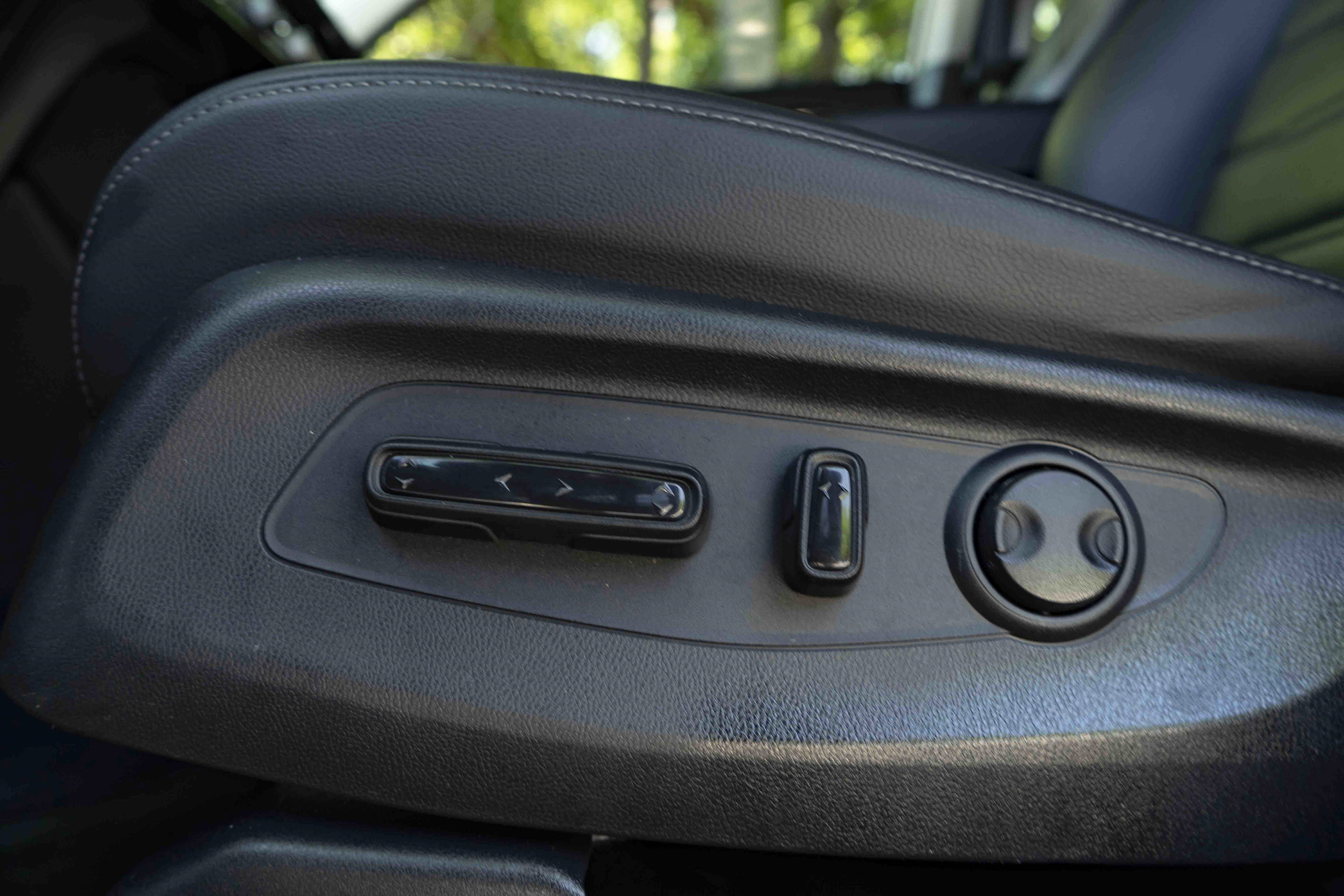 Used 2025 Honda CR-V EX-L image 41
