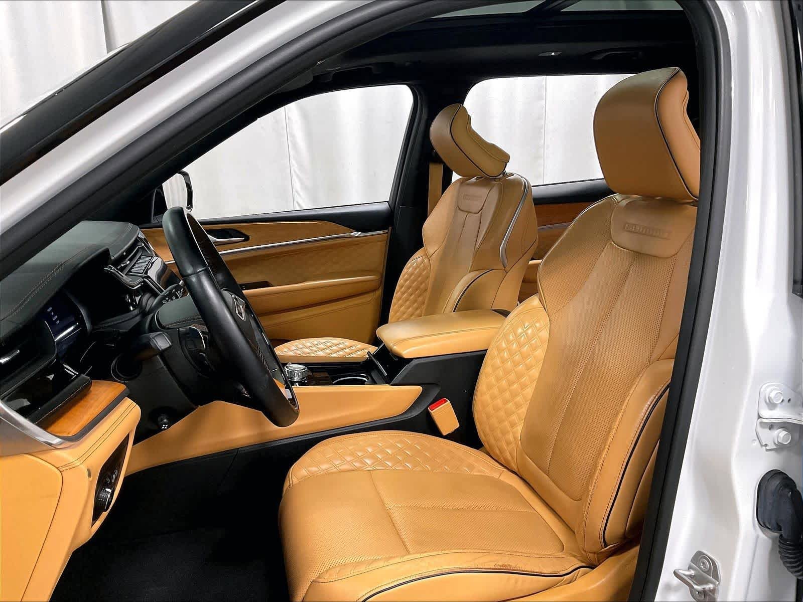 Used 2022 Jeep Grand Cherokee L Summit image 10