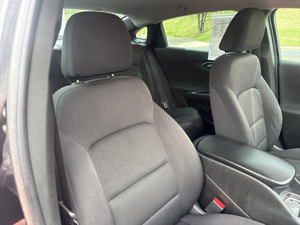 Used 2017 Chevrolet Malibu LS FWD image 29