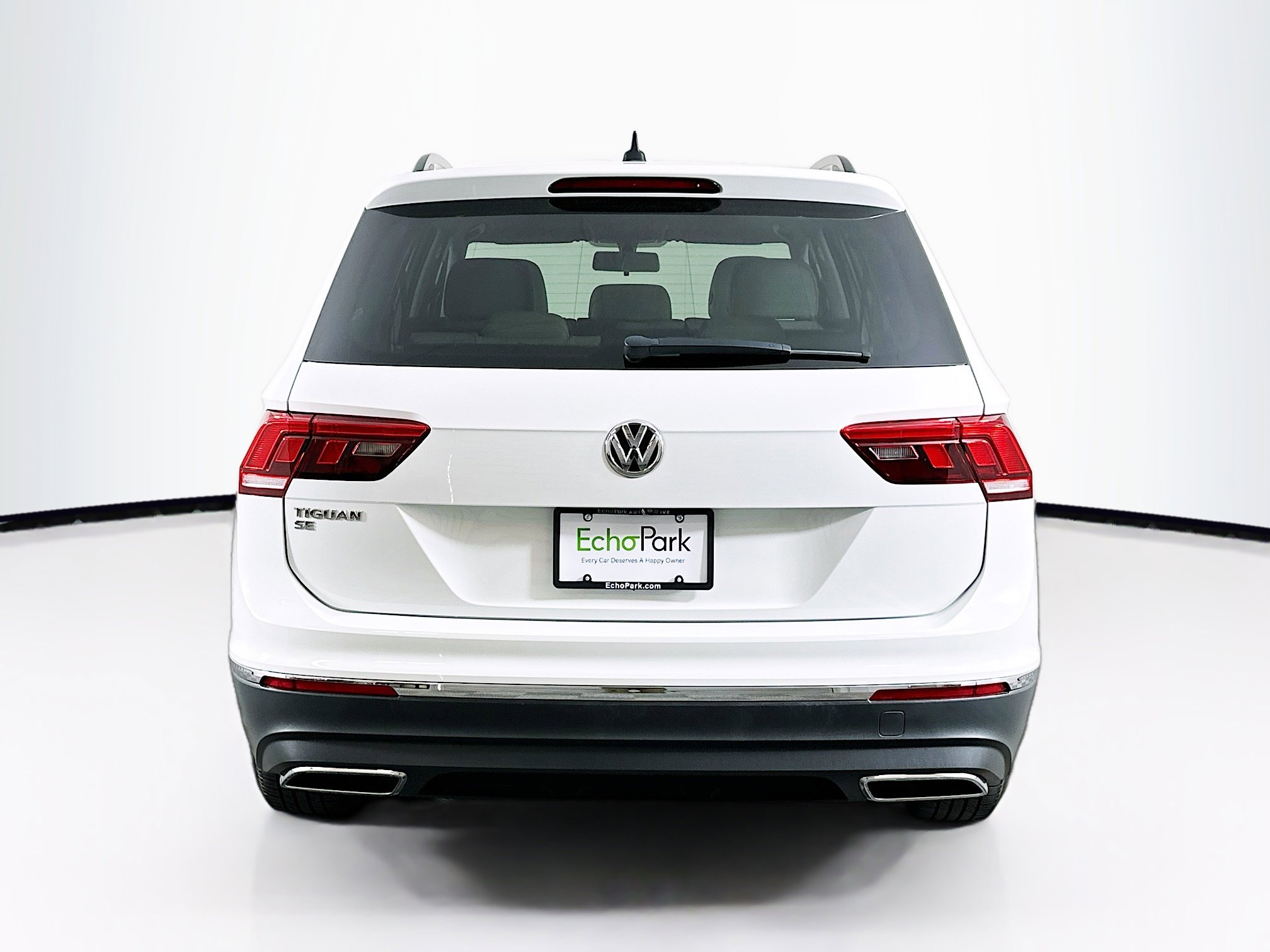 Used 2020 Volkswagen Tiguan SE w/ Panoramic Sunroof Package FWD image 7