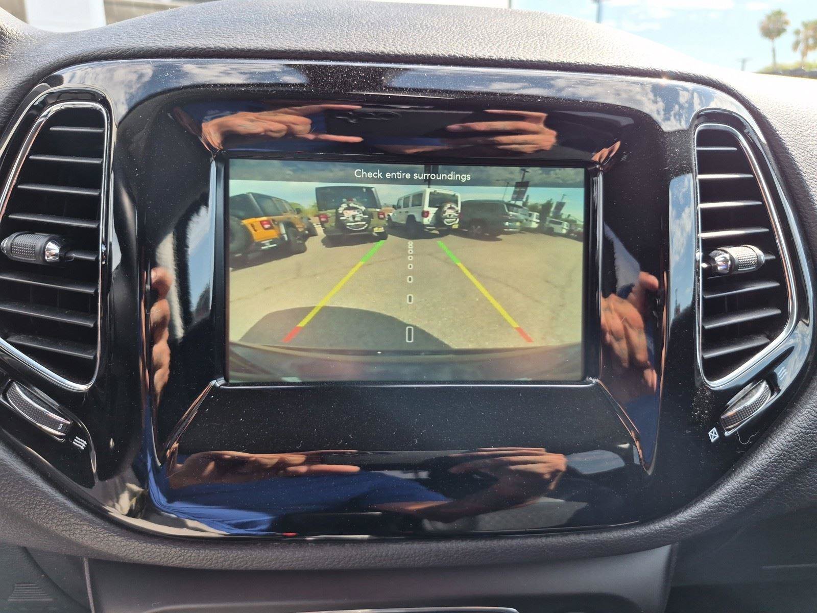 Used 2019 Jeep Compass Latitude FWD image 22