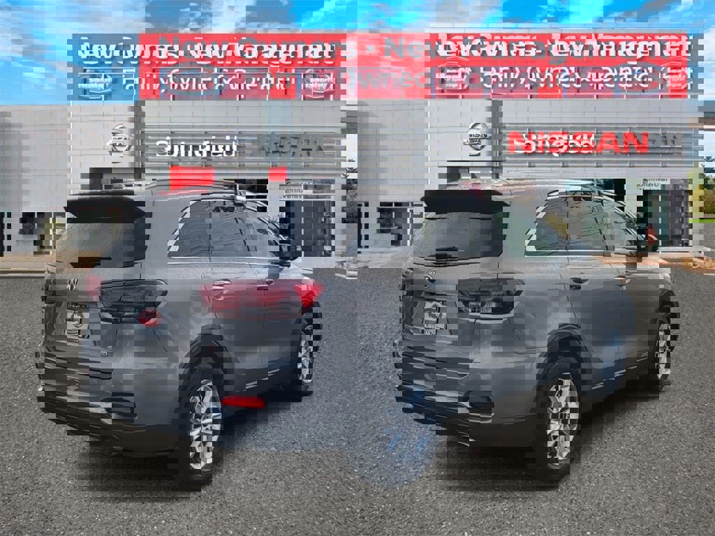 Used 2019 Kia Sorento LX w/ LX Convenience Package image 6