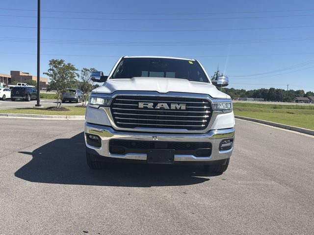 Used 2025 RAM 1500 Laramie AWD/4WD image 8