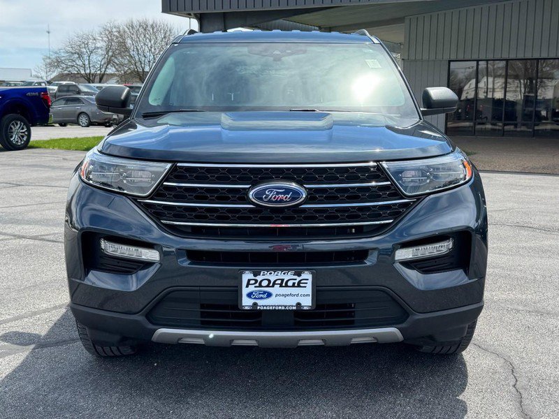 Used 2023 Ford Explorer XLT w/ Equipment Group 202A image 9