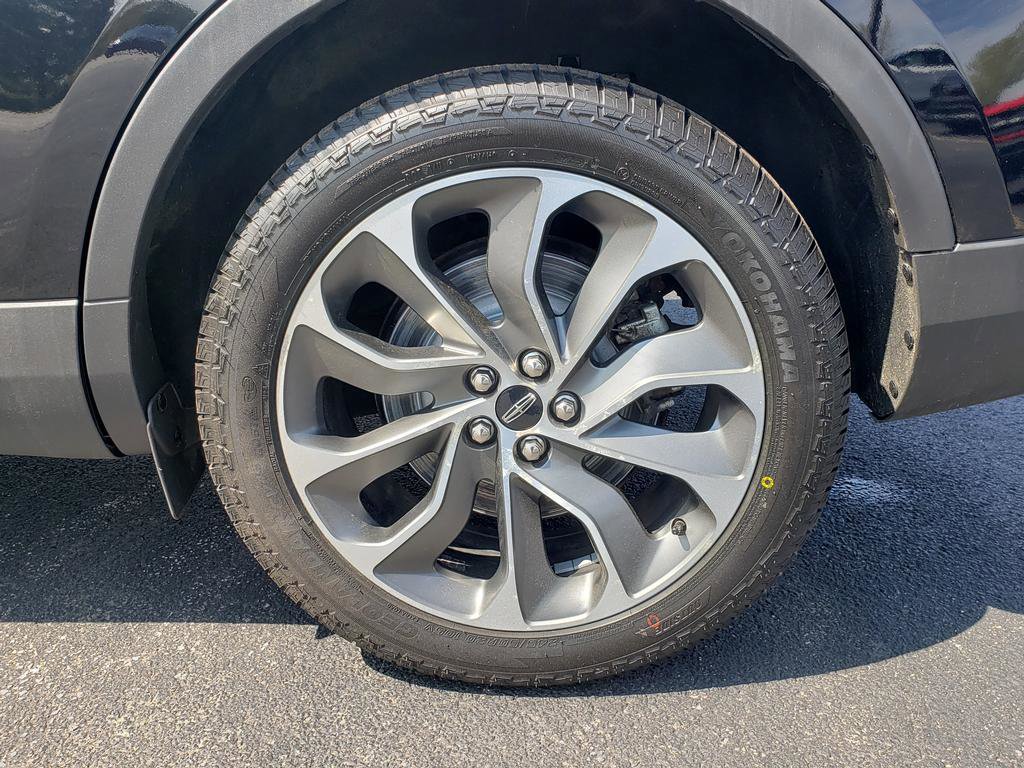 Used 2021 Lincoln Nautilus Reserve w/ Equipment Group 201A AWD/4WD image 27