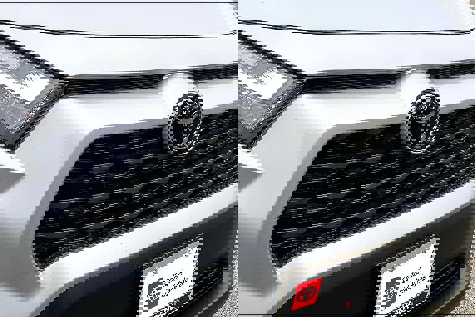 Certified 2023 Toyota RAV4 XLE Premium image 29