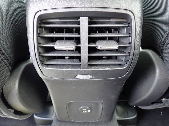 Used 2022 Ford Escape SE w/ Cold Weather Package image 18