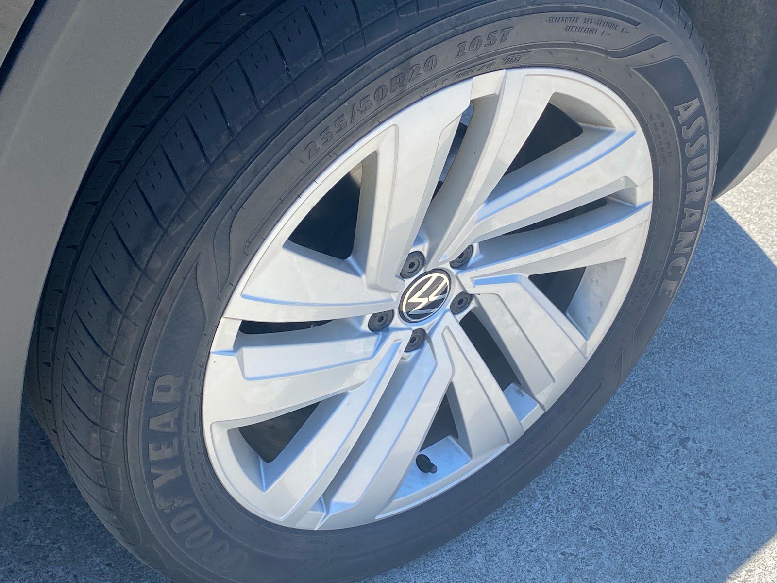 Used 2023 Volkswagen Atlas Cross Sport SE w/ Panoramic Sunroof Package AWD/4WD image 18