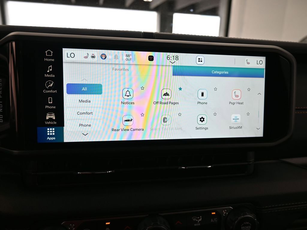 Used 2024 Jeep Gladiator Sport w/ Premium Package image 21