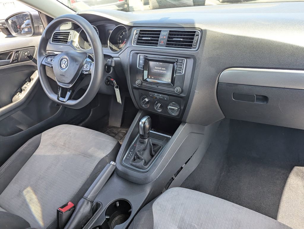 Used 2017 Volkswagen Jetta S FWD image 30