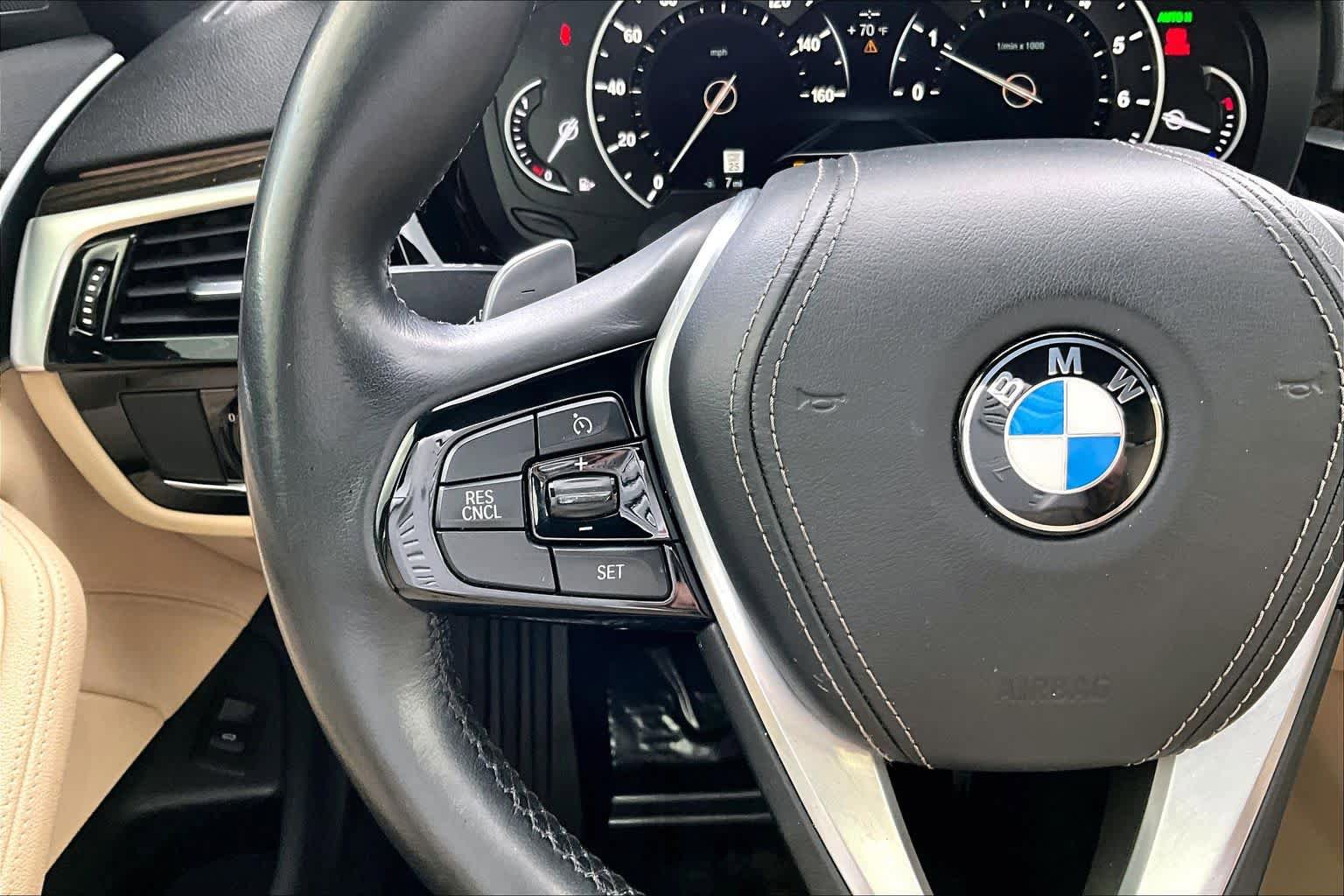 Used 2019 BMW 530i w/ Convenience Package RWD image 16