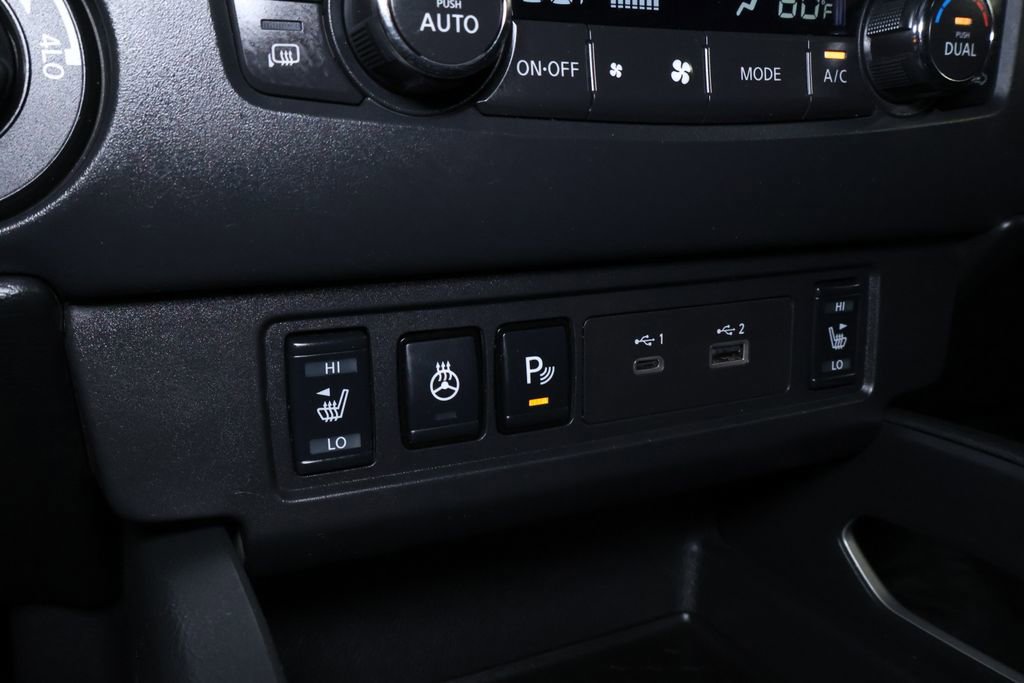 Used 2024 Nissan Frontier SV w/ SV Convenience Package image 30
