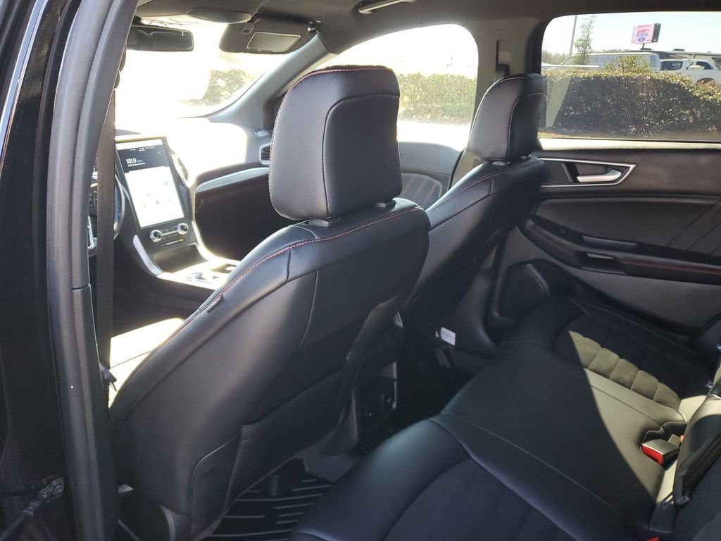 Certified 2024 Ford Edge ST-Line AWD/4WD image 10