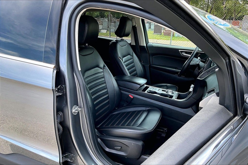 Certified 2024 Ford Edge SEL w/ Convenience Package AWD/4WD image 7