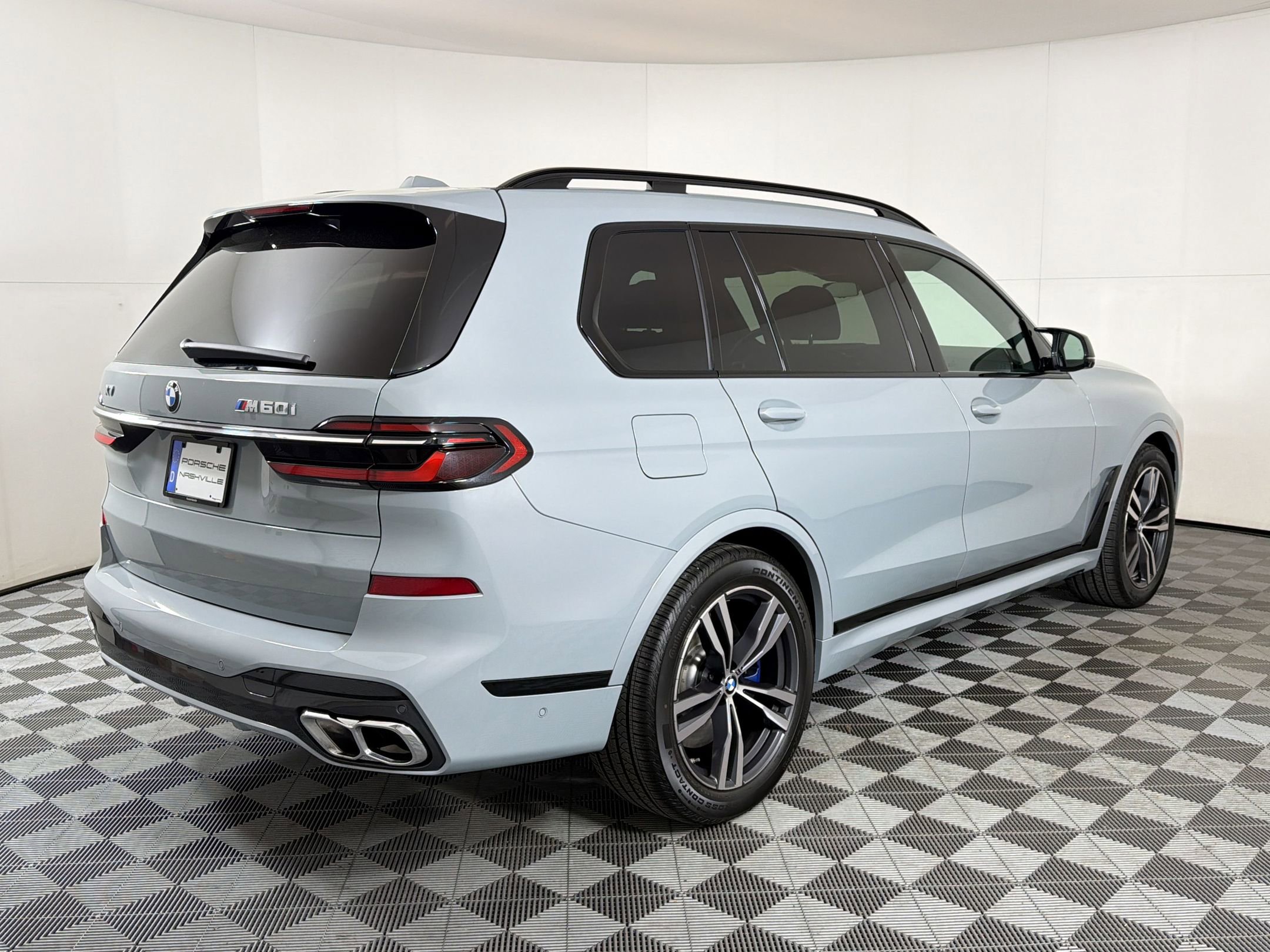 Used 2025 BMW X7 M60i w/ Climate Comfort Package AWD/4WD image 10
