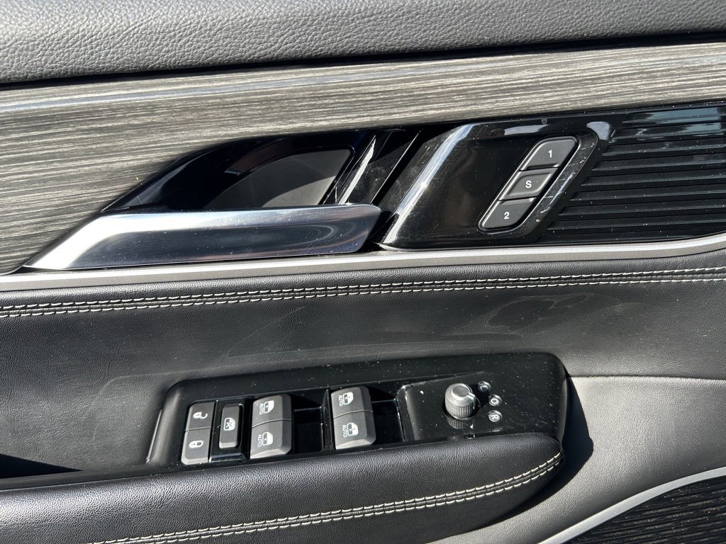 Used 2022 Jeep Wagoneer Series III w/ Premium Group I image 59