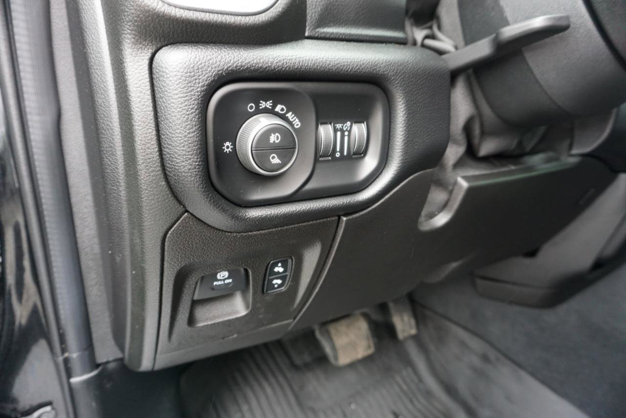 Used 2019 RAM 1500 Laramie AWD/4WD image 19