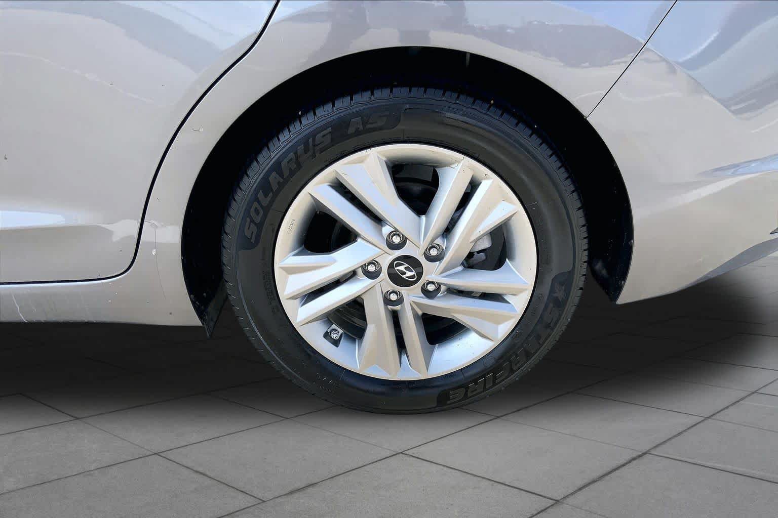 Used 2020 Hyundai Elantra Value Edition w/ Cargo Package (C1) FWD image 11