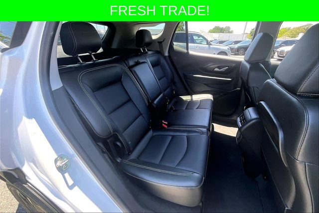 Used 2024 GMC Terrain SLT w/ Infotainment Package II FWD image 21