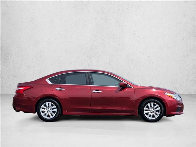 Used 2016 Nissan Altima 2.5 S w/ Power Driver Seat Package FWD image 4