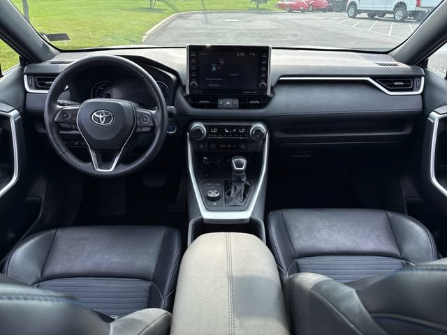 Used 2022 Toyota RAV4 XSE w/ XSE Grade Weather Package AWD/4WD image 17