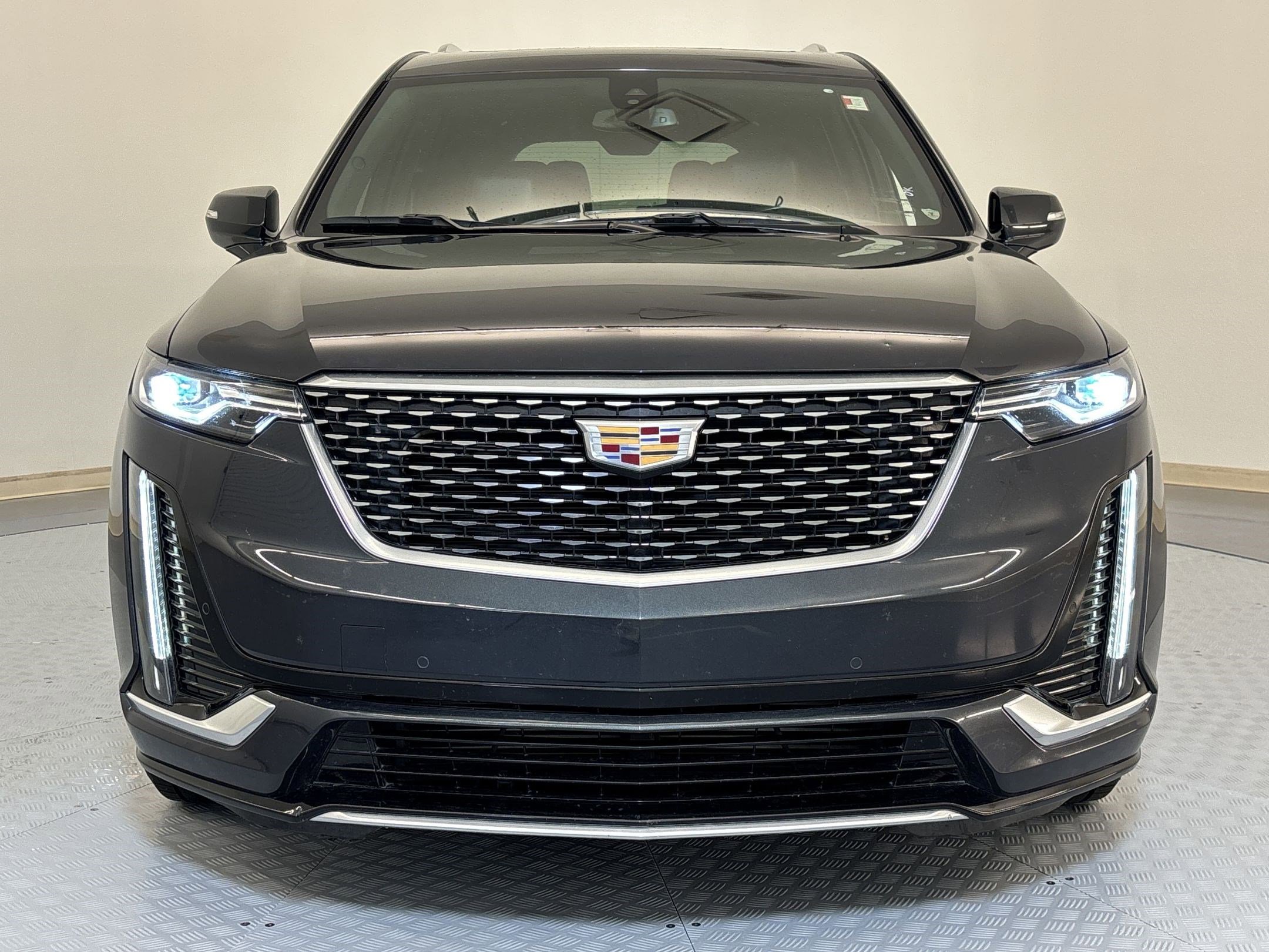 Used 2022 Cadillac XT6 Luxury w/ LPO, Floor Liner Package AWD/4WD image 6