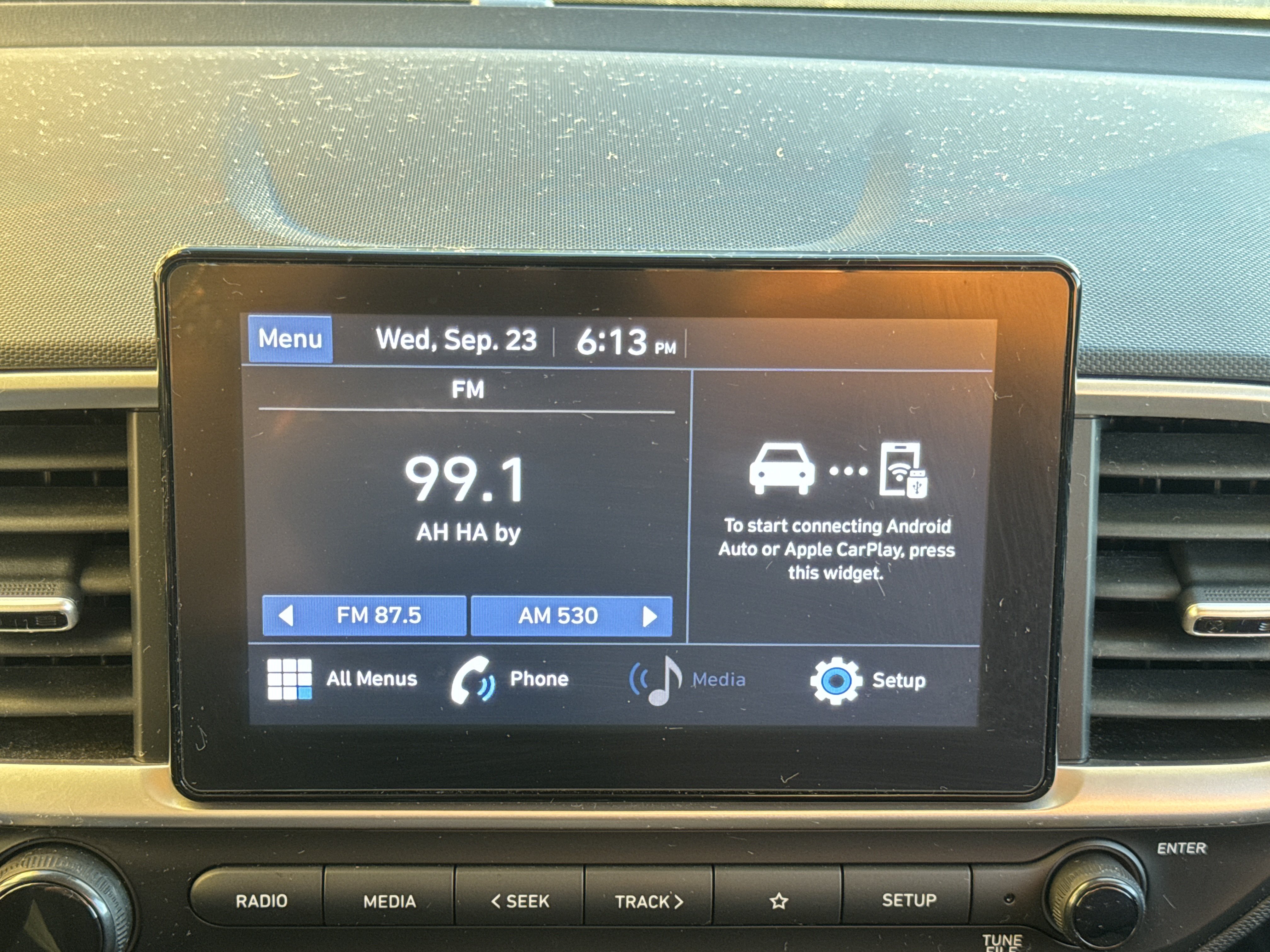 Used 2022 Hyundai Venue SE FWD image 16