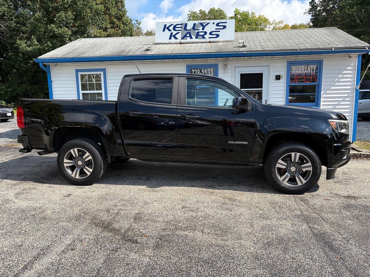 Used 2018 Chevrolet Colorado W/T w/ Custom Special Edition RWD image 2