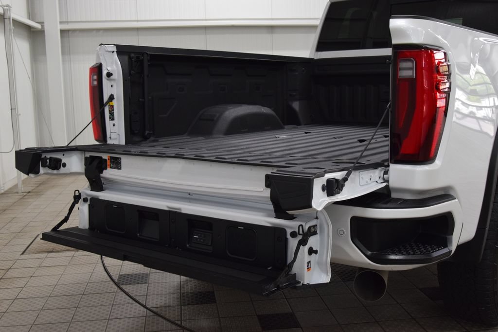 Used 2025 GMC Sierra 2500 Denali Ultimate AWD/4WD image 24