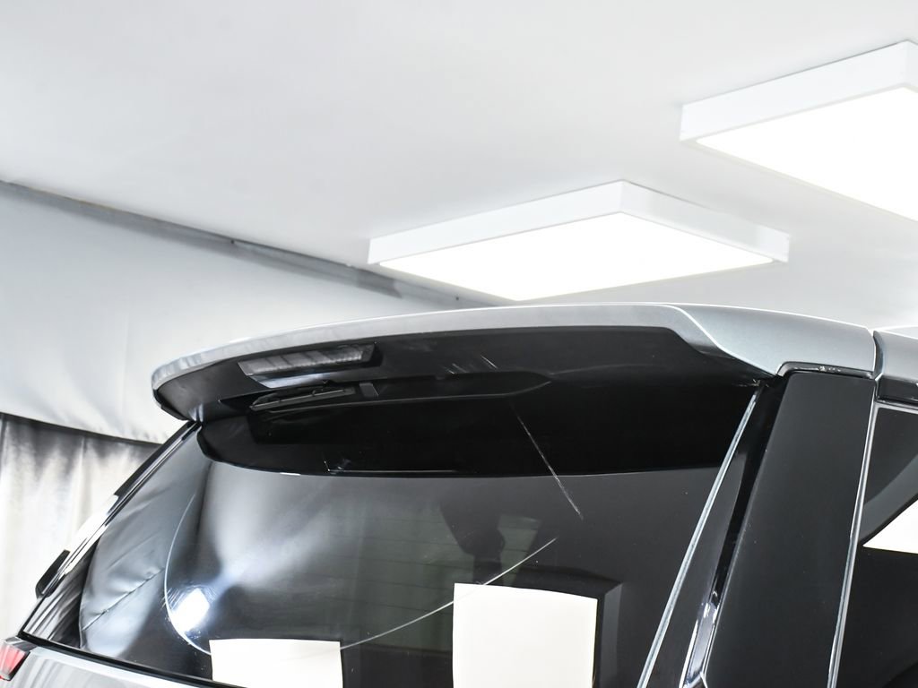 Used 2023 GMC Yukon XL SLT w/ SLT Premium Package image 84