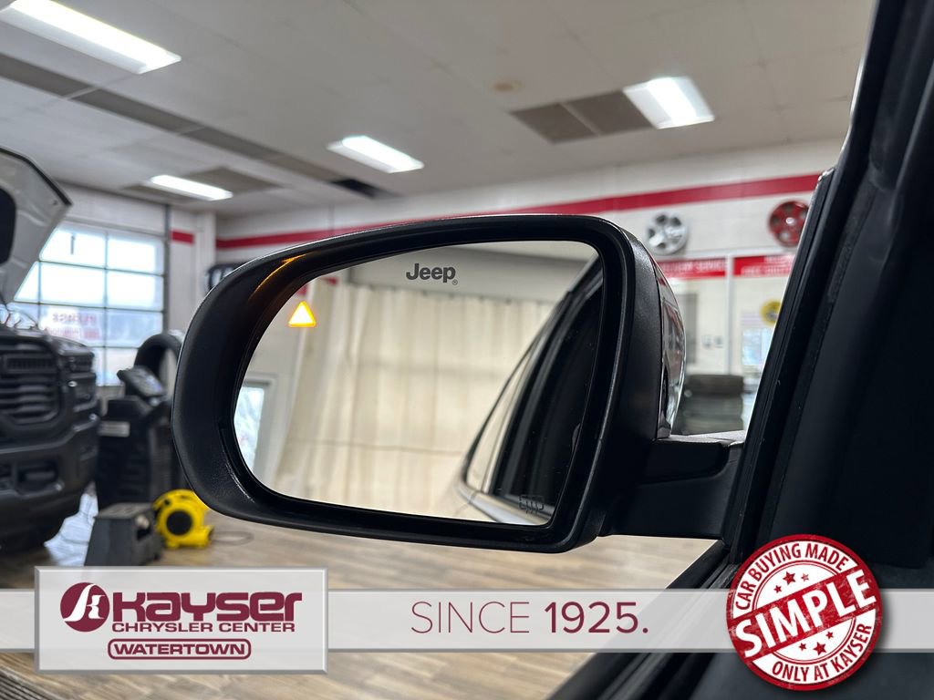 Used 2024 Jeep Compass Limited AWD/4WD image 8