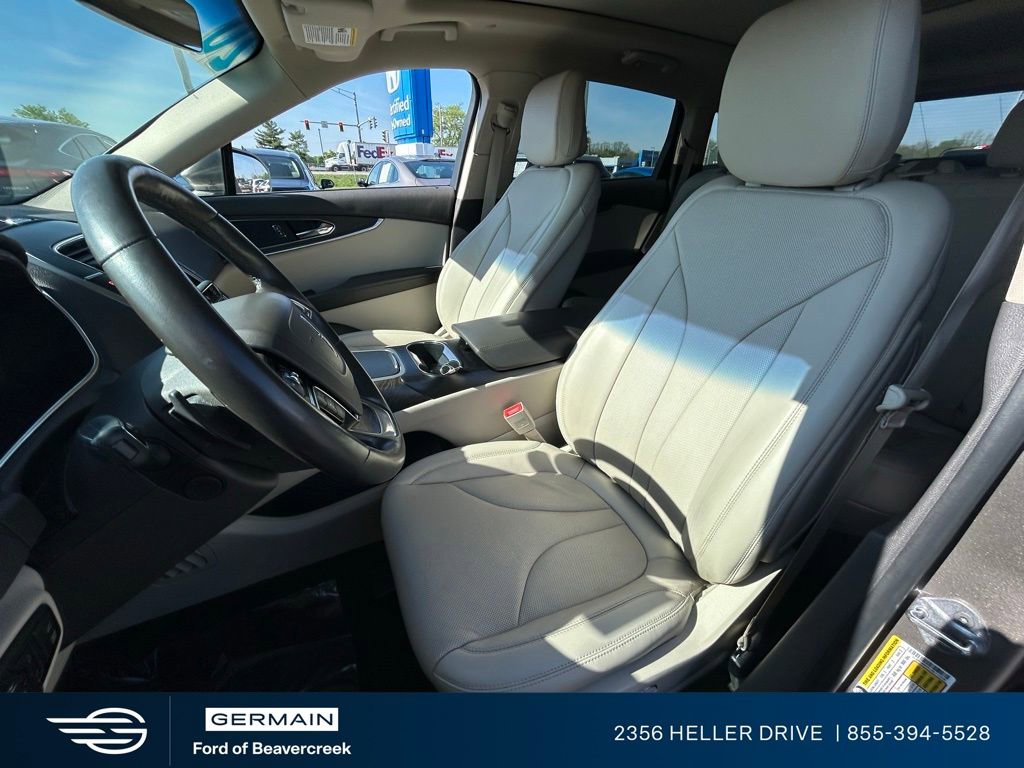 Used 2020 Lincoln Nautilus Reserve w/ Equipment Group 201A image 15