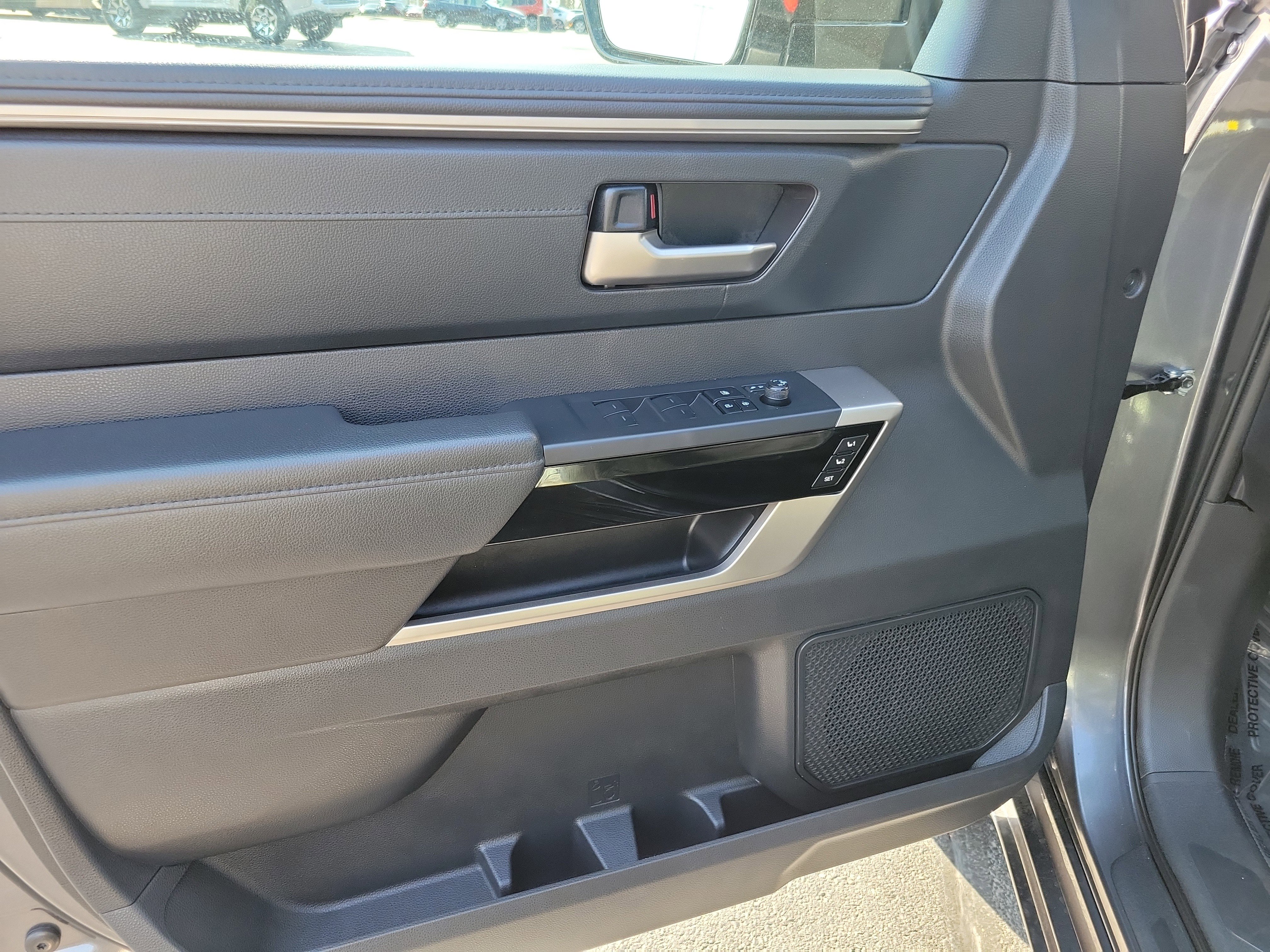 Used 2024 Toyota Tundra Limited image 16