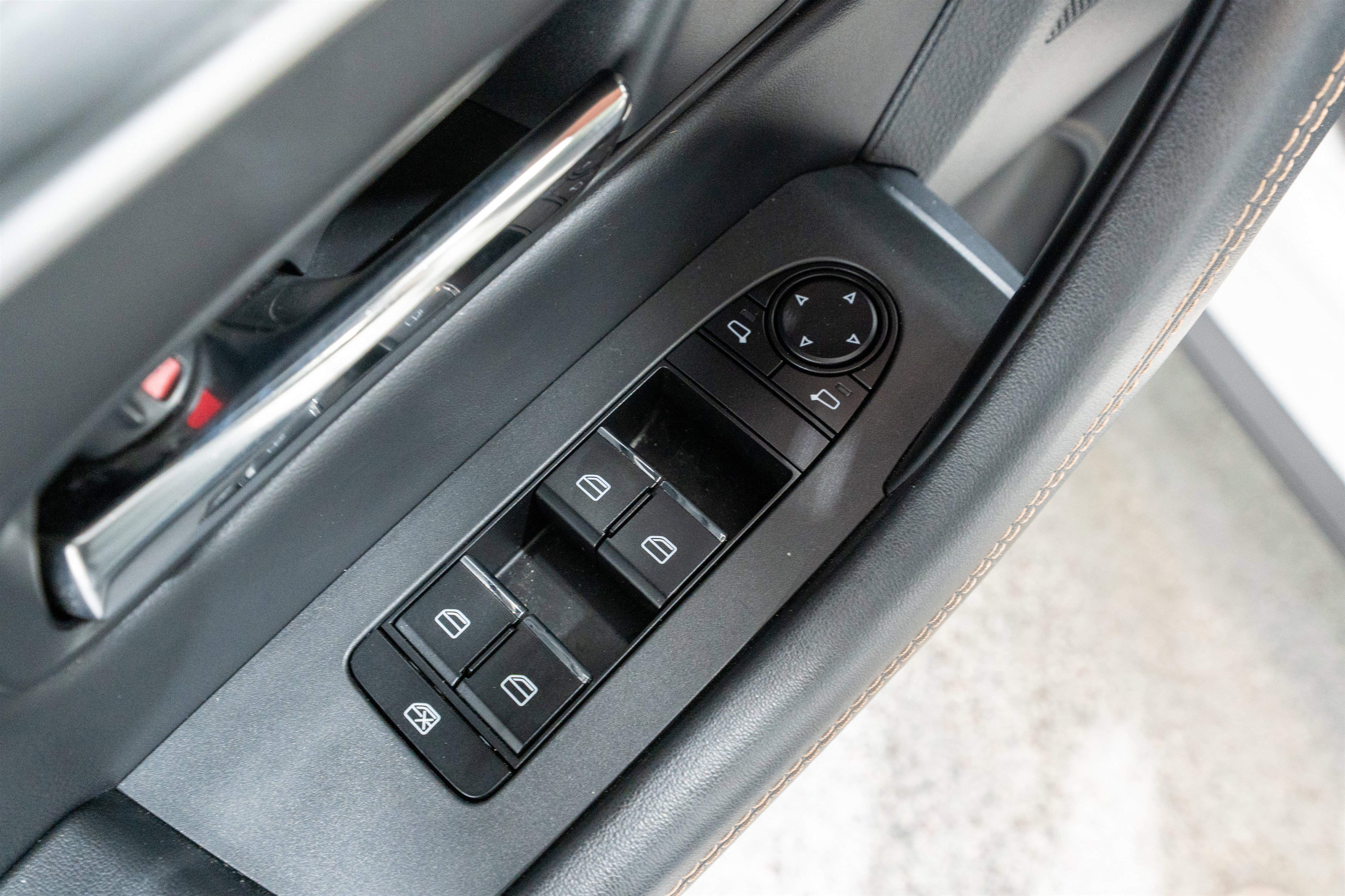 Used 2024 MAZDA CX-90 Plug-In Hybrid w/ Premium Pkg image 15