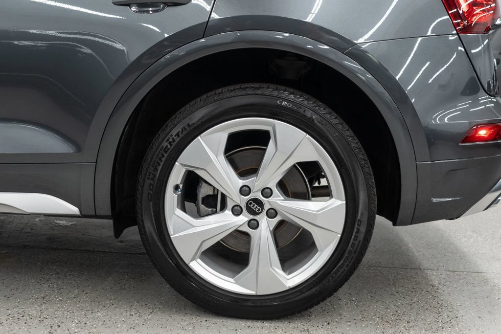 Used 2023 Audi Q5 2.0T Premium Plus w/ Premium Plus Package AWD/4WD image 37