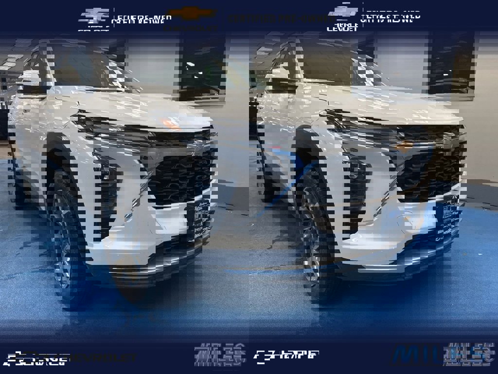 Certified 2025 Chevrolet Trax LT w/ LT Convenience Package