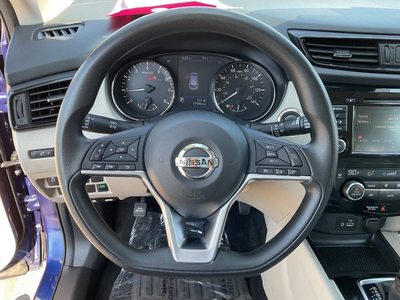 Used 2019 Nissan Rogue Sport SV FWD image 17
