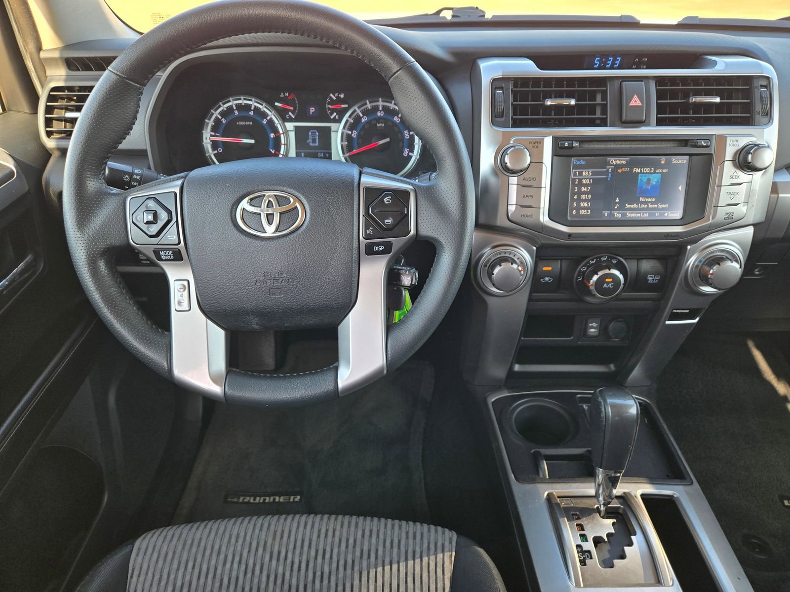 Used 2015 Toyota 4Runner SR5 RWD image 9