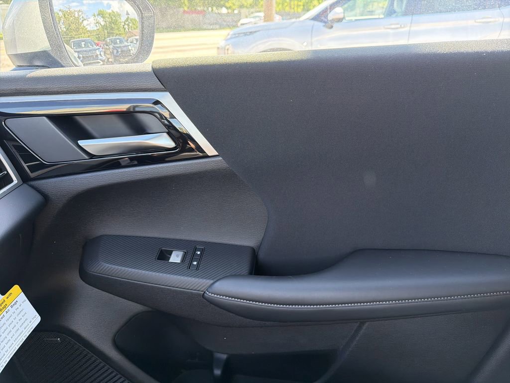 New 2026 Mitsubishi Outlander ES AWD/4WD image 22