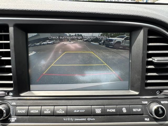 Used 2017 Hyundai Elantra Limited w/ Limited Ultimate Package 05 FWD image 30