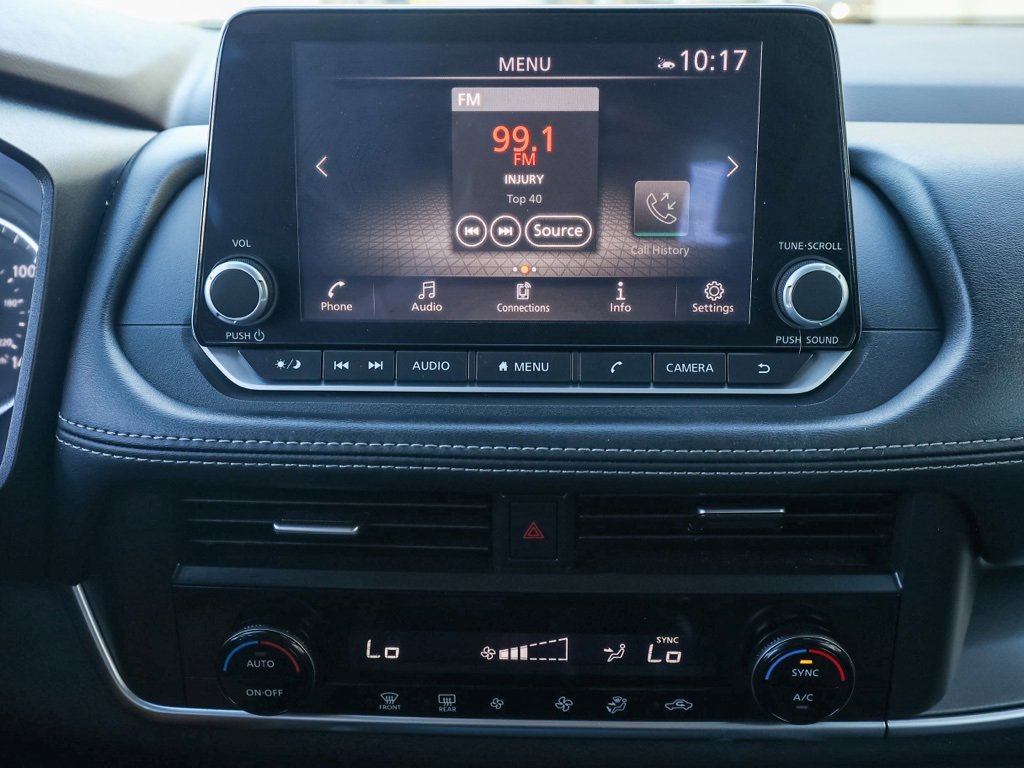 Used 2023 Nissan Rogue SV image 29