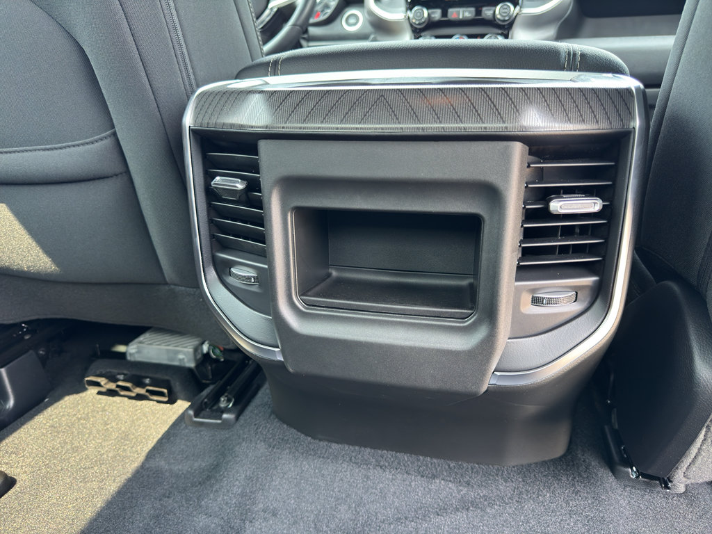 New 2026 RAM 1500 Express AWD/4WD image 14