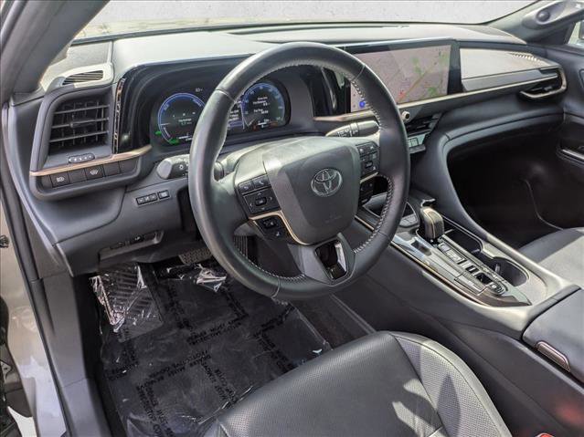 Used 2024 Toyota Crown Limited image 12